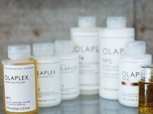 ”手触り・艶感”を守りながらカラーも楽しめる様にブリーチ施術ではOLAPLEX（オラプレックス）使用。