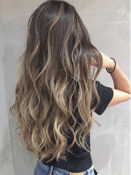 メリー(merry craftsman's factory) 外国人風バレイヤージュ