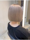 ミルクティーベージュ　韓国ヘア　ブリーチカラー