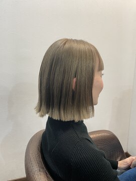 アリ 葛西店(ALi) カーキベージュ｜葛西縮毛矯正｜葛西髪質改善｜葛西ブリーチ