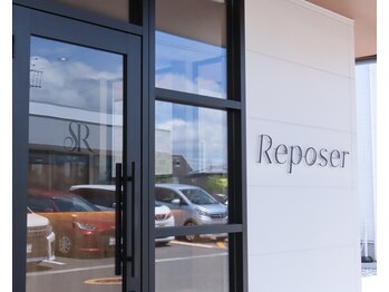 Reposer