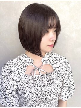 ロイ(Roi) ◎大人可愛いぱっつんボブナチュラルブラウン20代30代40代