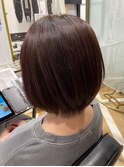 ピンクベージュ
