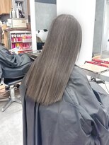 エンネ 新宿(enne)&nbsp;グレージュカラー/ホワイトカラー/レイヤーカット/顔周り/新宿