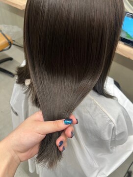 キイ ギンザ(k.e.y GINZA) 酸性ストレートで扱いやすく！