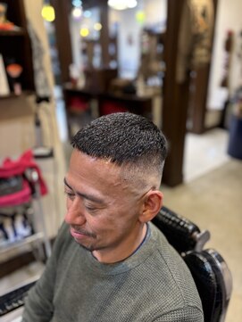 バーバー アカダマ 濡れパン