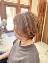 フワフワ(fwfw)&nbsp;白髪ぼかしハイライト×ショート