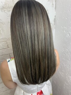 プライズ アイリス 池袋東口店(prize Iris) ハイライト、イルミナカラー、透明感、池袋