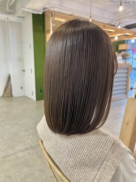 シーバイサイン(sea by Sign) イルミナカラー/チョコレートブラウン/ツヤ感