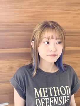 キキ(kiki) 外ハネインナーカラー