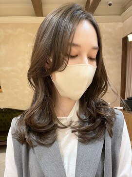 ビュートリアム265(BEAUTRIUM 265) ミディアム/くびれレイヤー/レイヤーカット/顔周りカット/銀座