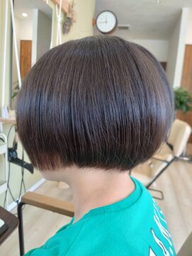 ヘアーライフイチゴイチエ(Hair Life 151A) 襟足スッキリ　ショートボブ