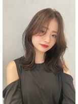 ノイ(noi)&nbsp;顔周りレイヤーカットくびれヘアミルクティーベージュ