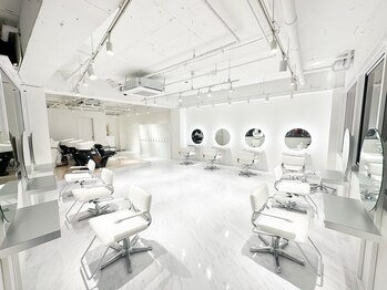 YOLO 上野 ハイライト/レイヤーカット/ハイトーン