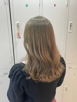 ナンバー ユアイロ 川崎(N° uairo)&nbsp;【池田】明るめベージュ