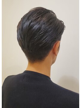 ヘアーデザイン ミヤビ 広尾(HAIR DESIGN MIYABI) スタイリッシュに大人２ブロック