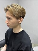 センターパート ハイトーンショート