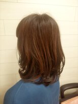 リファインヴェール 小川店 セミロング/レイヤー/ブラウンカラー/コテ巻き32ミリワンカール