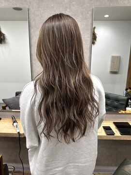 リベストバイジェービー 稲毛(li best. byjb) ホワイトグレージュ/チェリーブラウン/ミニウルフ[稲毛/稲毛駅]