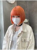 オレンジカラー　ワイドバング　前下がりボブ　ミニボブ
