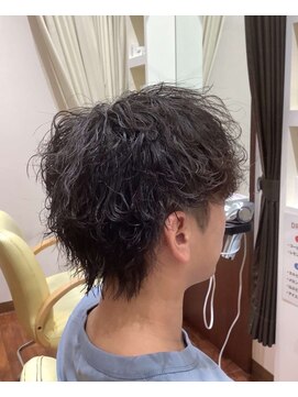 美容室ヒラトヤ 都南店 学生ビジネス20代30代波打ちパーマフェザーパーマツーブロック