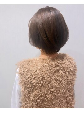 マル ニシノミヤ(MAR.co) シナモンベージュショート