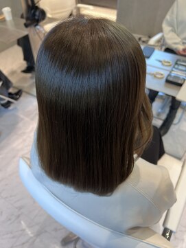 ルミス 青山 表参道(Lumis) ストレートスタイル/艶髪/髪質改善/縮毛矯正/銀座/東銀座