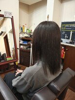 ヘアーサロンアキノ ミディアムストレート