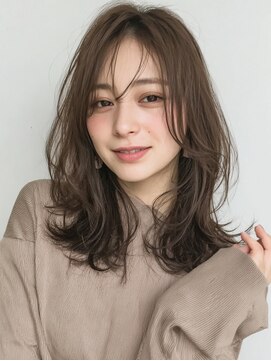 カノイ 銀座中央通り(KANOI) 【ブルベ夏30代】ふんわり色気を引き出す大人くびれミディ