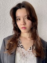 キジ(KIJI) 抜け感フェイスレイヤー×くびれロング