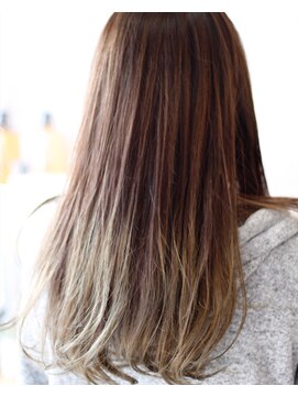 リラ ヘア サロン(rela hair salon) グレイッシュアッシュグラデーション