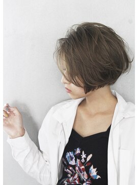 エヌ(N) スイングショートボブ
