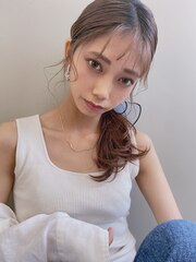 Emma  ecole おくれ毛可愛い☆ナチュラルヘアアレンジ by.高橋