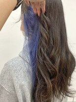 エマエコル(Emma ecole)&nbsp;Emma ecole インナーカラーブルー イヤリングカラー by.木村