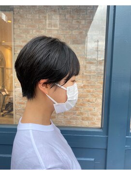 ヘアリラクゼーション クインズベリー(Hair Relaxation Queen's Berry) ハンサムショート×ダークアッシュ