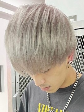 ウィコ 新宿(WICO) ホワイトラベンダー[新宿駅/モード/ダブルカラー]