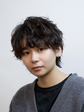 オーシャントーキョー(OCEAN TOKYO) コンマスパイラルウルフ(刈り上げツーブロック黒髪パーマ)