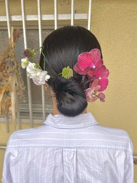 ティエドゥール エム(tiedeur × EMU) タイトシニヨン