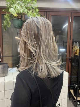 ソルトウォーター(SALT WATER) ベージュ/ハイトーン/グレージュ 恵比寿/代官山