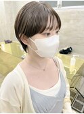 黒髪ショートボブ前下がりショートヘアマッシュショート前髪あり