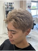 ブリーチ2回で作れる。ミルクティーカラー