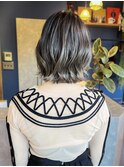 "横浜日本大通り"『落ち着いた都会の色を纏う大人洗練スタイル