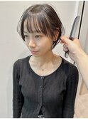 大人かわいい透明感カラー耳掛けショートボブ