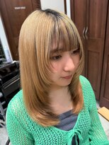 コース(co-th.) ミディアムレイヤーカット×小野ふゆり