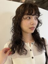 ナヌークカフラ(nanuk kafla)&nbsp;少し強めのミディアムパーマ