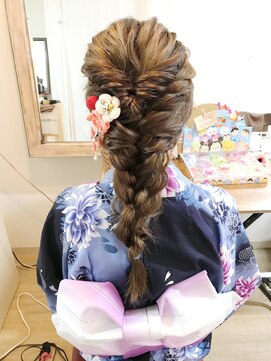 ロカット サロン(Roquat Salon) ロングプリンセス編み込みアレンジ【浴衣 ヘアセット 立川】