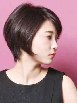 アンダートゥリー(_TREE) 大人レイヤーボブ「オプティカル×ヌケ感」【表参道】遠藤