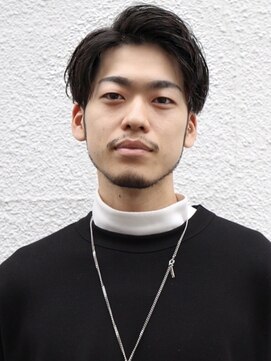 フランクスバーバーリザーブ 人形町店(FRANK’S BARBER RESERVE) 王道センターパートマッシュスタイル