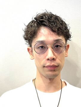 銀座マツナガ 神田店 ゆるふわパーマツーブロックシチサンパート刈り上げフェード