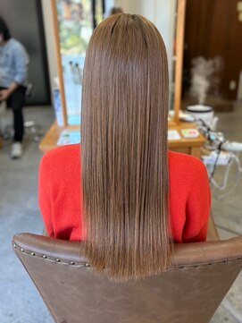 フツーロ 栄(FUTURO) プルエクステ